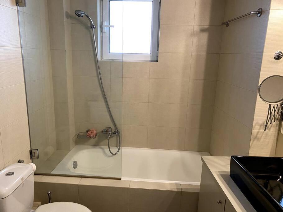 Spacious And Sunkissed 3br & 2 Bathrooms Athens