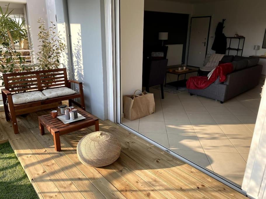 Appartement Spacious And Sunkissed 3br & 2 Bathrooms *