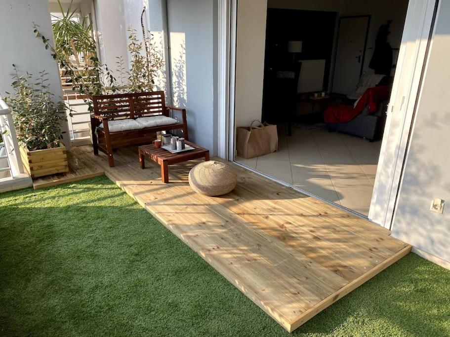 Spacious And Sunkissed 3br & 2 Bathrooms Appartement Athènes